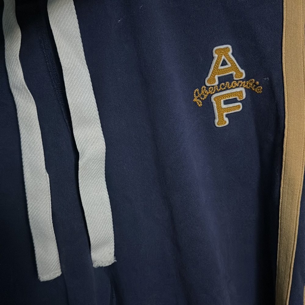 A&F sweatpants🙌🏻 - Picture 3 of 7